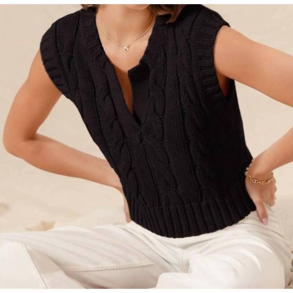 NEW SO ME notched neck cable knit sweater vest in black